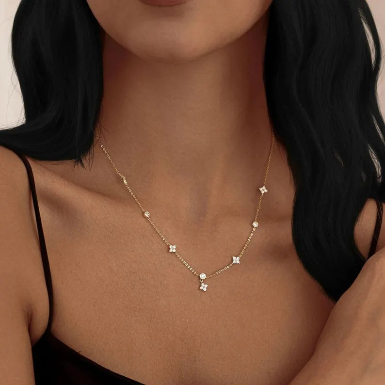 Minimalist Flower Necklace